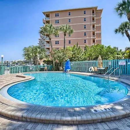 Location! Coastal Charm I 5 Min Walk To Beach, Shops & Rest