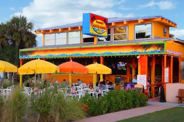 Location! Coastal Charm I 5 Min Walk To Beach, Shops & Rest Clearwater Beach