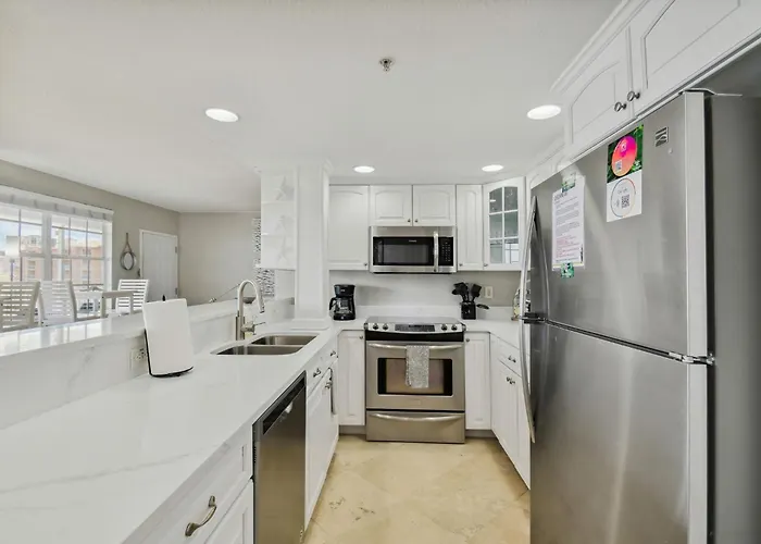 Apartment Location! Coastal Charm I 5 Min Walk To Beach, Shops & Rest