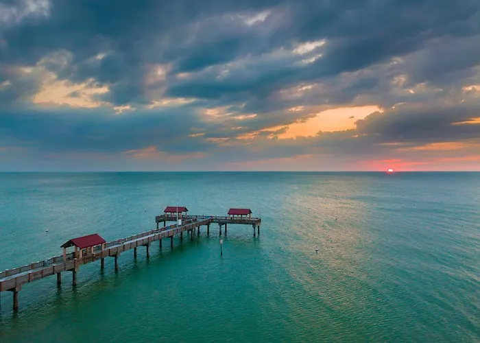 Apartment Location! Coastal Charm I 5 Min Walk To Beach, Shops & Rest