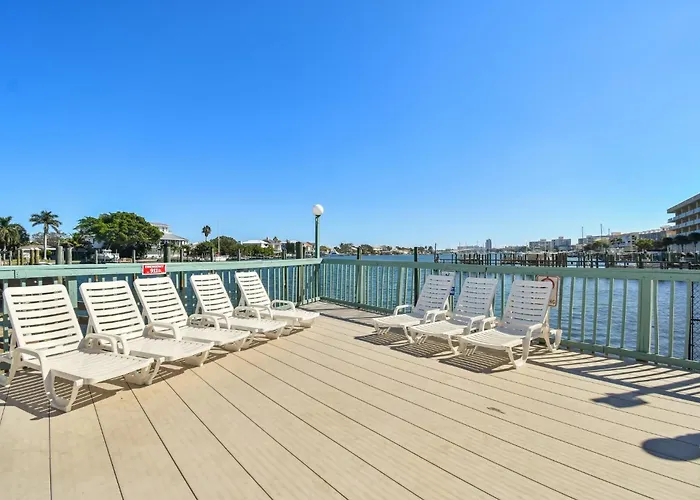Location! Coastal Charm I 5 Min Walk To Beach, Shops & Rest Apartment Clearwater Beach